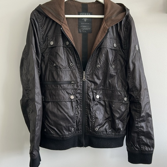 🔥🔥🔥Guess Black Windbreaker Sporty  Jacket with excellent condition - Picture 8 of 8